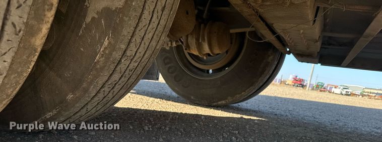 image for item NN9543 2008 Wilson PSDCL 402 livestock trailer