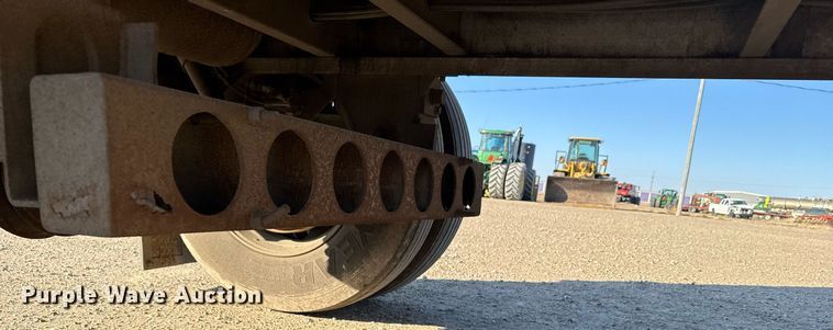 image for item NN9543 2008 Wilson PSDCL 402 livestock trailer