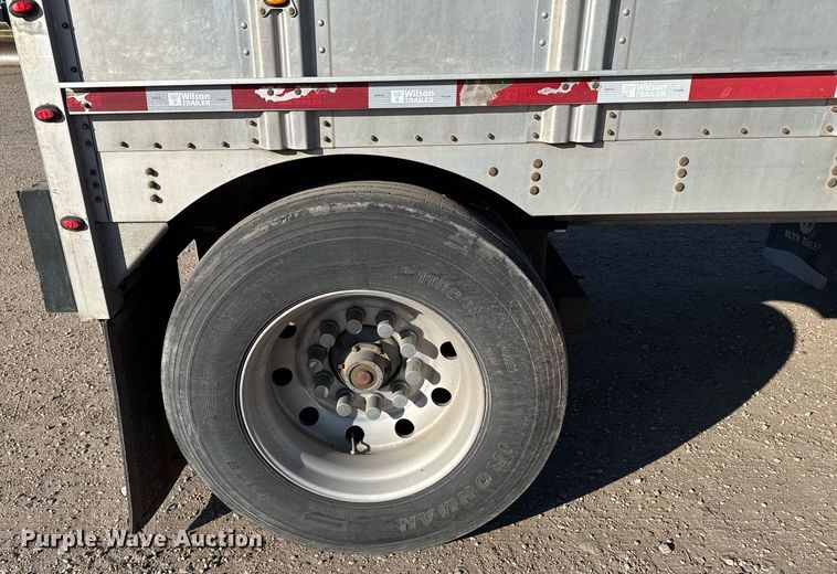 image for item NN9543 2008 Wilson PSDCL 402 livestock trailer