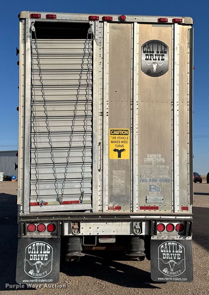 image for item NN9544 2017 Merritt livestock trailer