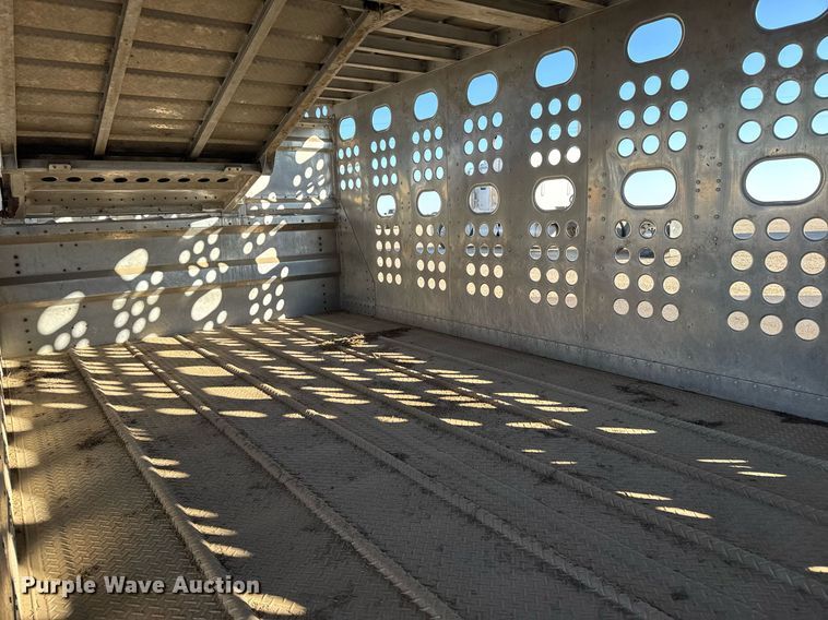 image for item NN9544 2017 Merritt livestock trailer