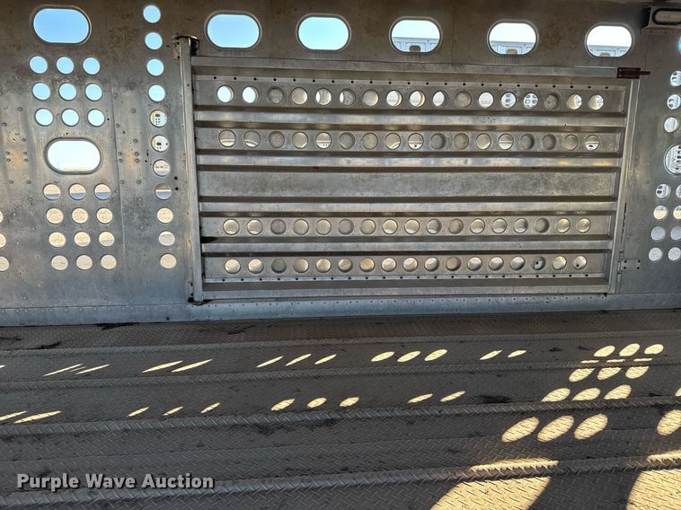 image for item NN9544 2017 Merritt livestock trailer