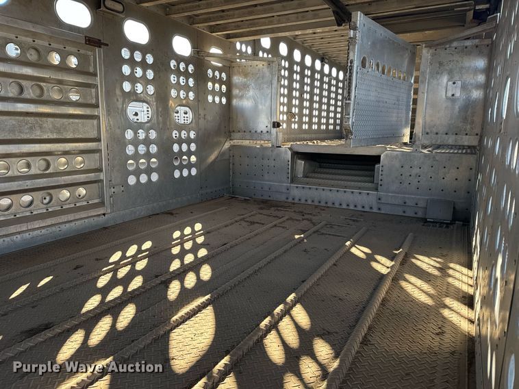 image for item NN9544 2017 Merritt livestock trailer