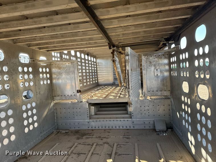 image for item NN9544 2017 Merritt livestock trailer