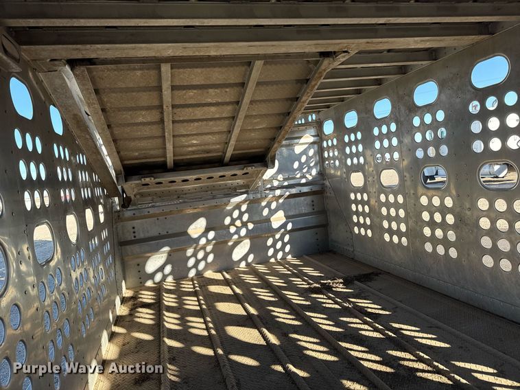 image for item NN9544 2017 Merritt livestock trailer