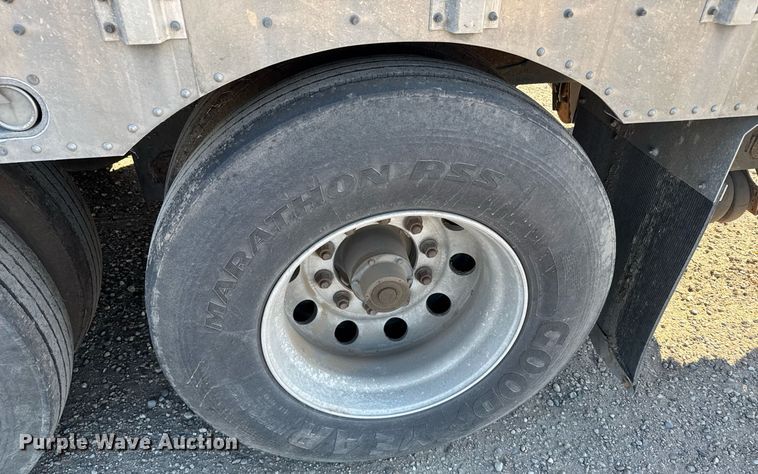 image for item NN9544 2017 Merritt livestock trailer