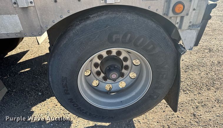 image for item NN9544 2017 Merritt livestock trailer