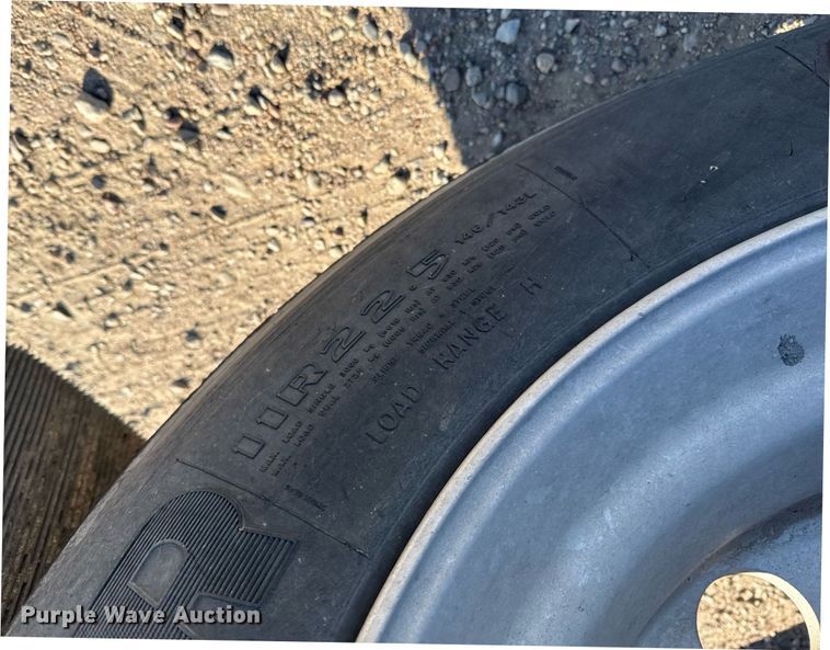 image for item NN9544 2017 Merritt livestock trailer