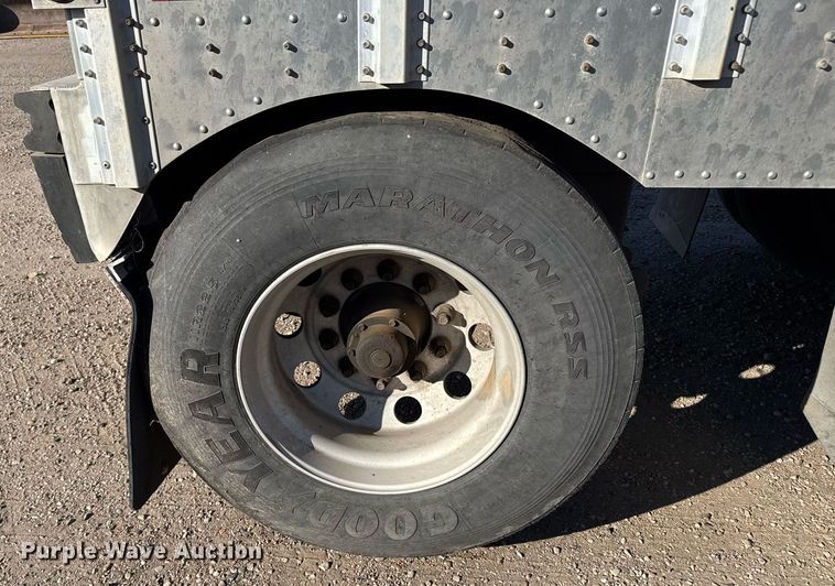 image for item NN9544 2017 Merritt livestock trailer