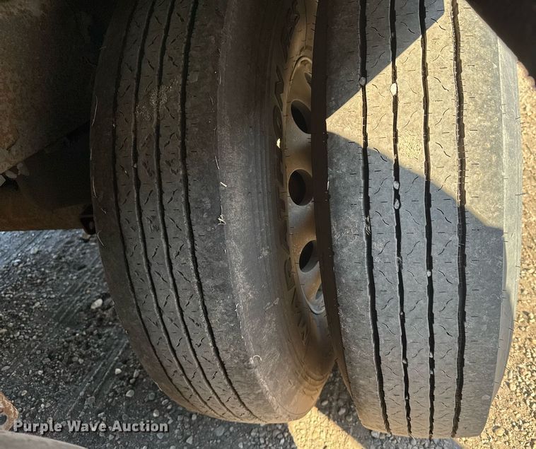 image for item NN9544 2017 Merritt livestock trailer