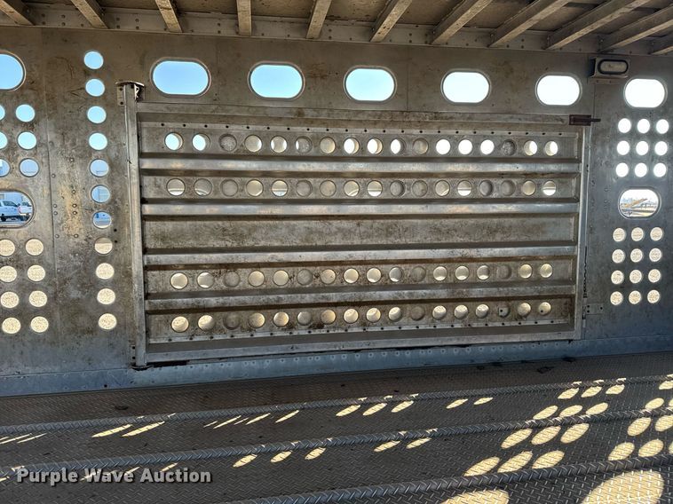 image for item NN9545 2017 Merritt livestock trailer