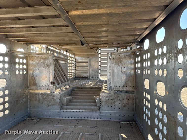 image for item NN9545 2017 Merritt livestock trailer