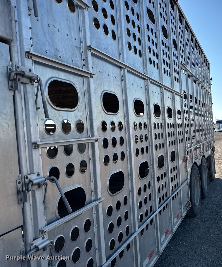 image for item NN9545 2017 Merritt livestock trailer