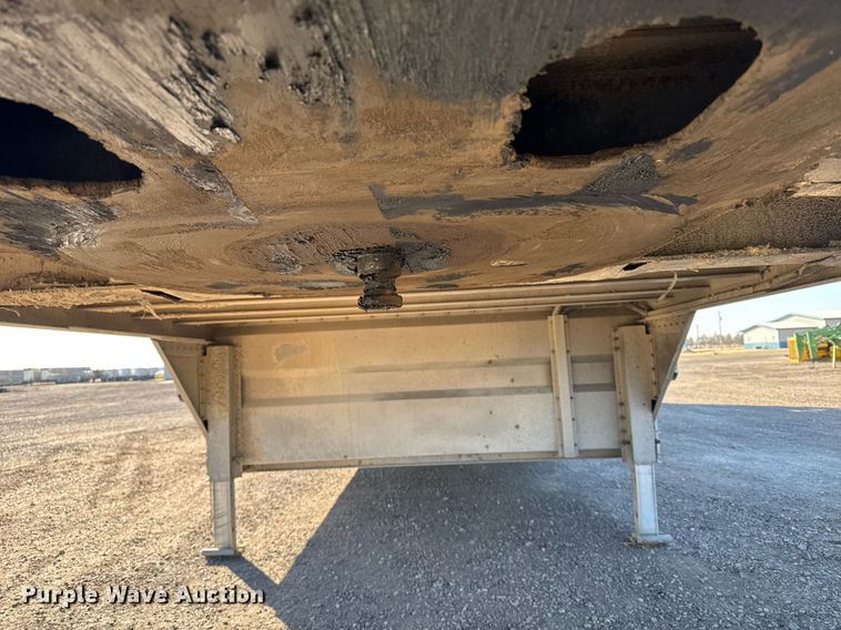 image for item NN9545 2017 Merritt livestock trailer