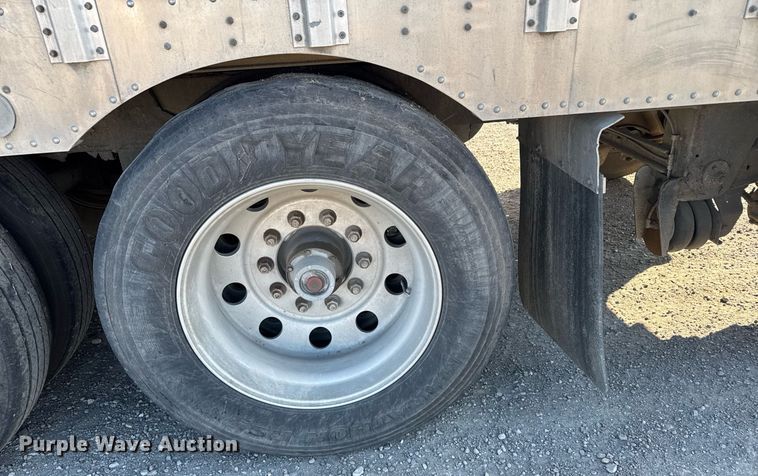 image for item NN9545 2017 Merritt livestock trailer