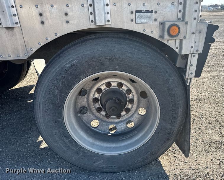 image for item NN9545 2017 Merritt livestock trailer