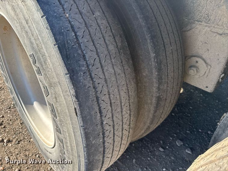 image for item NN9545 2017 Merritt livestock trailer