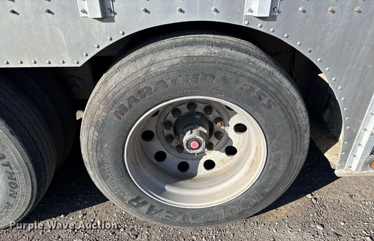 image for item NN9545 2017 Merritt livestock trailer