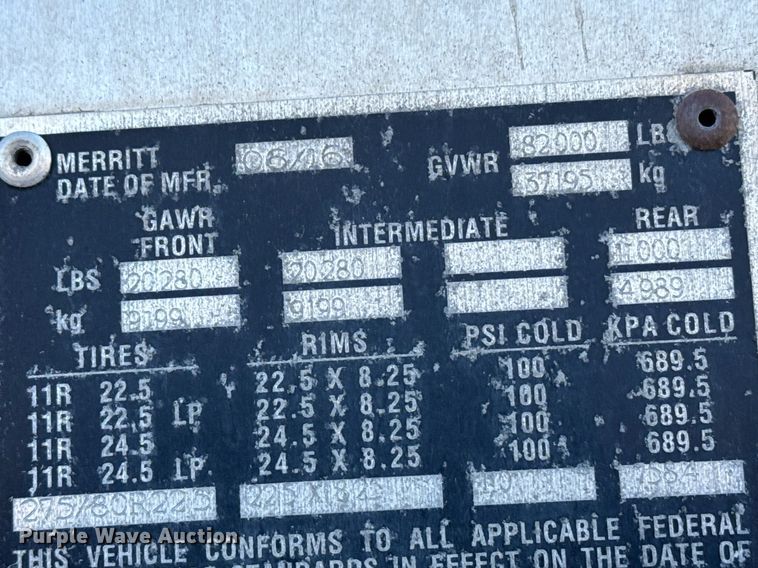 image for item NN9545 2017 Merritt livestock trailer