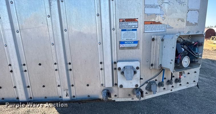 image for item NN9546 2019 Merritt livestock trailer