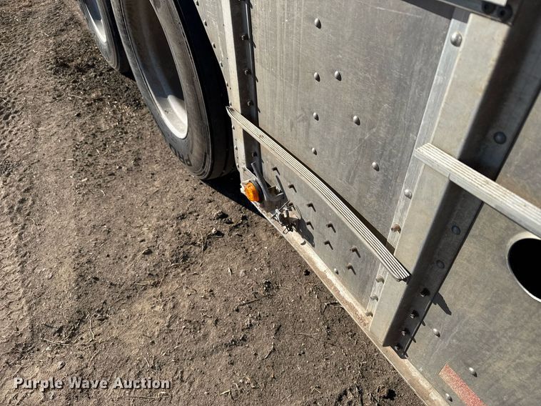 image for item NN9546 2019 Merritt livestock trailer