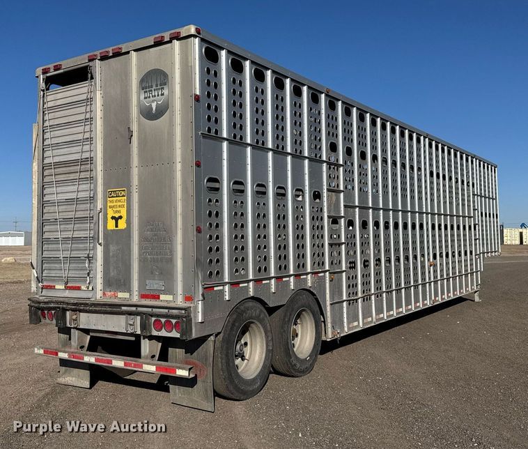 image for item NN9547 2017 Merritt livestock trailer