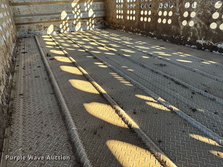 image for item NN9547 2017 Merritt livestock trailer