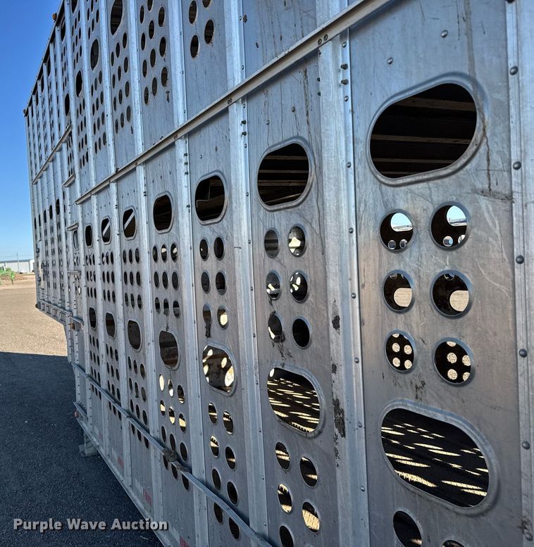 image for item NN9547 2017 Merritt livestock trailer