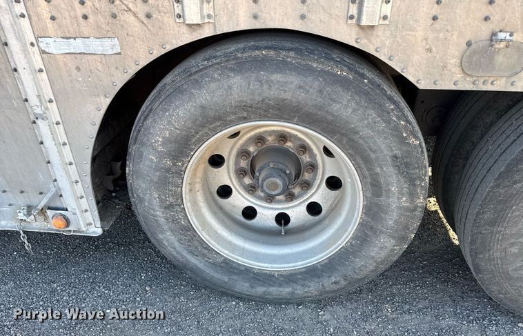 image for item NN9547 2017 Merritt livestock trailer