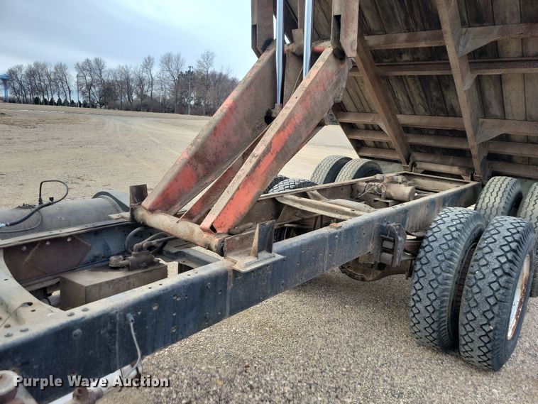 image for item OH9493 1974 Chevrolet  65 grain truck