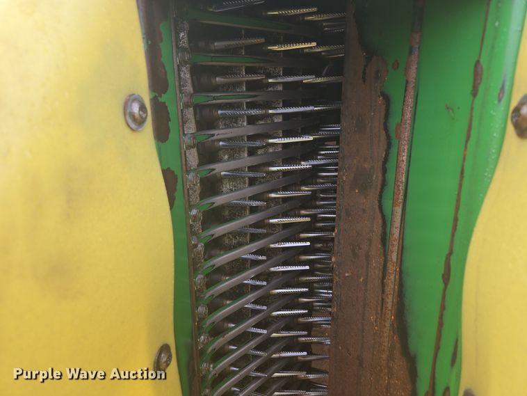 image for item YA0315 2019 John Deere CP690 cotton picker
