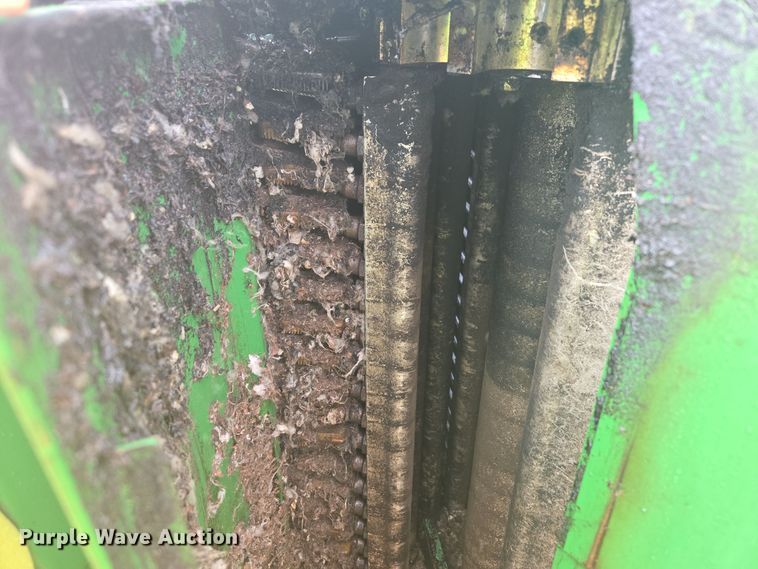 image for item YA0315 2019 John Deere CP690 cotton picker