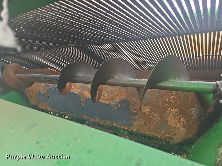 image for item YA0315 2019 John Deere CP690 cotton picker