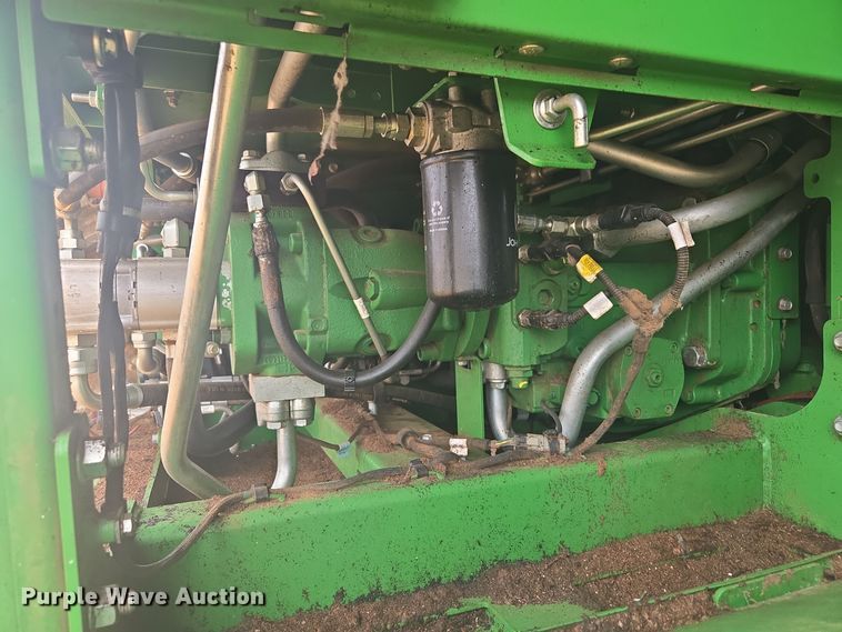 image for item YA0315 2019 John Deere CP690 cotton picker