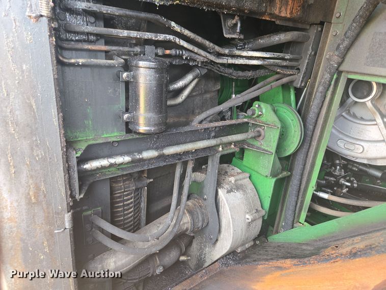 image for item YA0315 2019 John Deere CP690 cotton picker