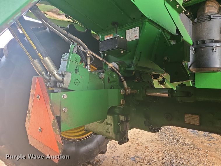 image for item YA0315 2019 John Deere CP690 cotton picker