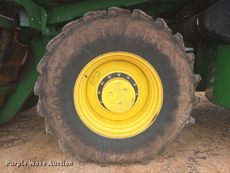 image for item YA0315 2019 John Deere CP690 cotton picker