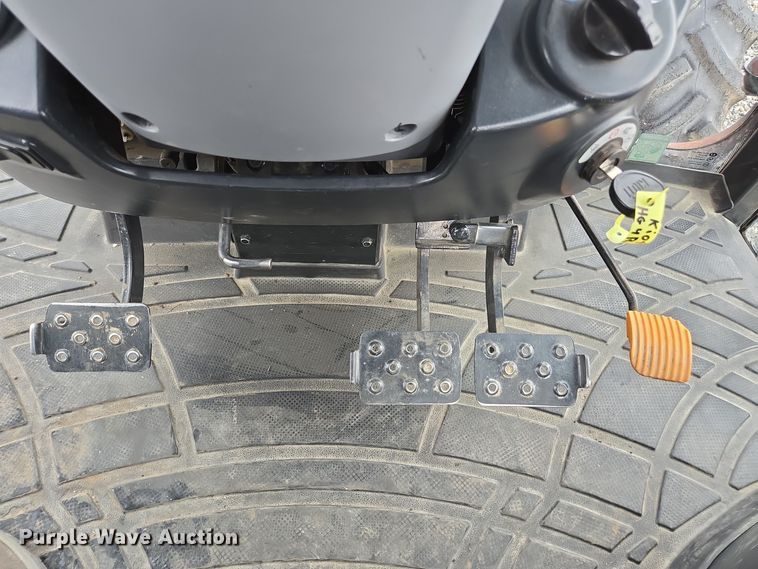 image for item YA0323 2017 Kioti PX1153 MFWD tractor