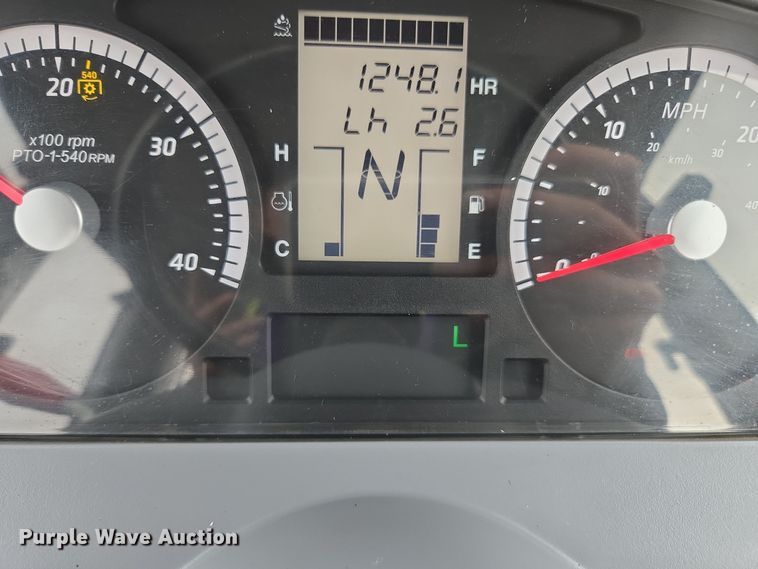 image for item YA0323 2017 Kioti PX1153 MFWD tractor