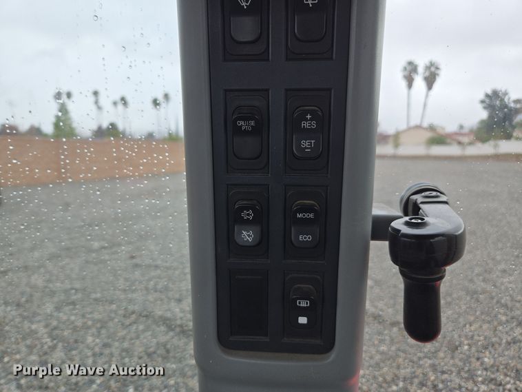 image for item YA0323 2017 Kioti PX1153 MFWD tractor