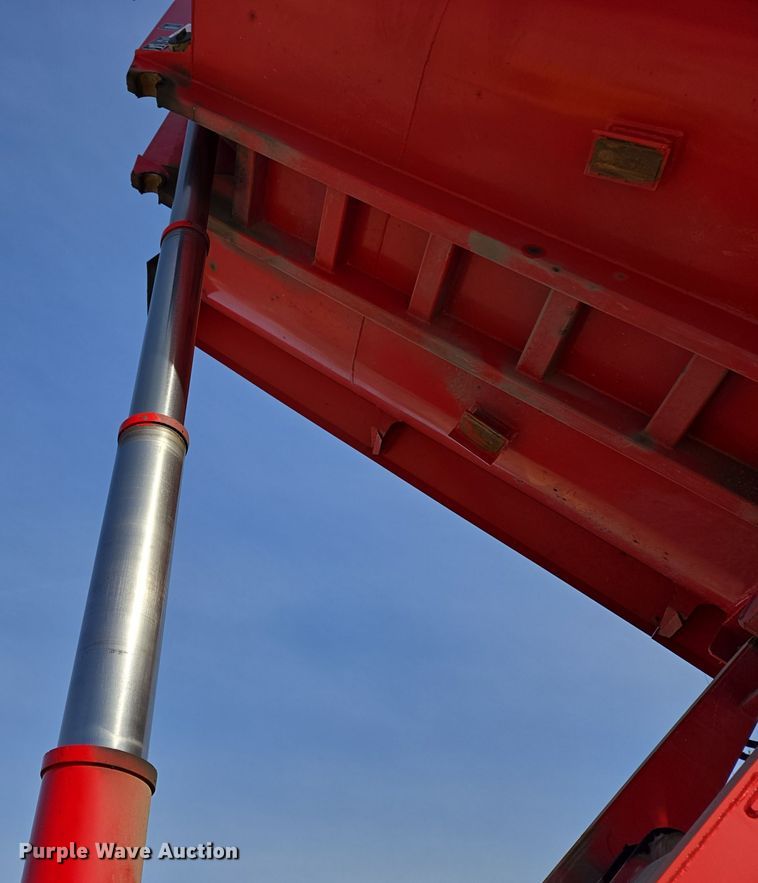 image for item DH9789 2017 Ranco end dump trailer