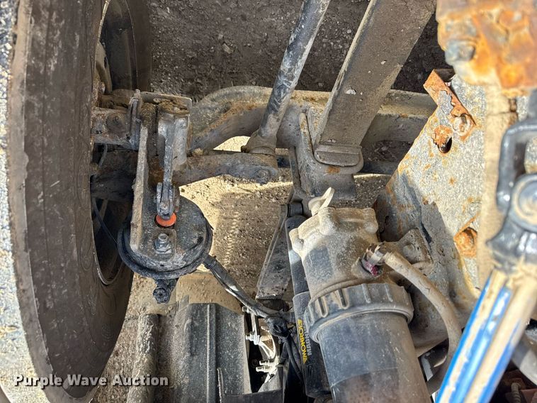 image for item DH9834 2010 International LF627 semi truck