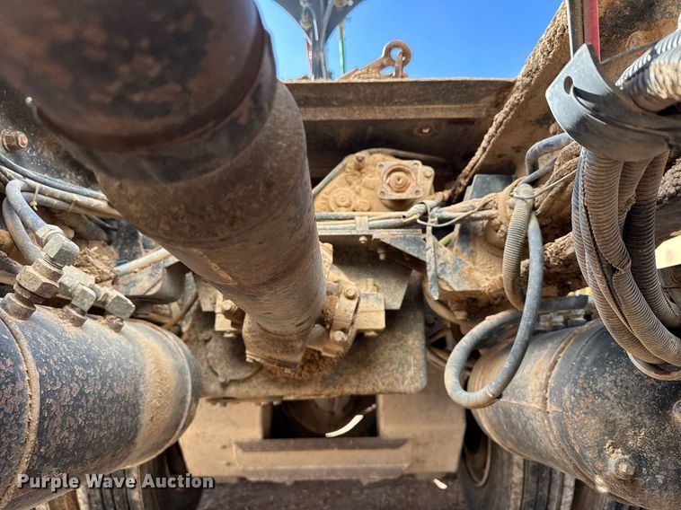 image for item DK6944 1998 Peterbilt 379 semi truck