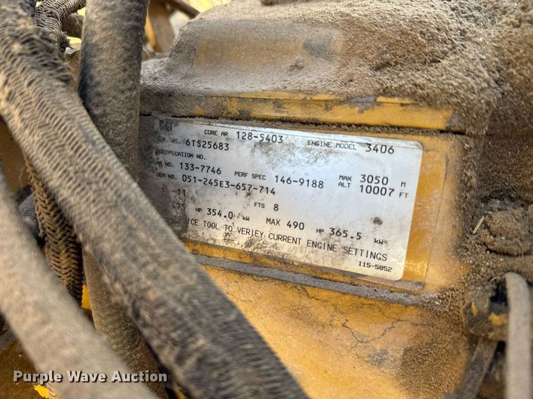 image for item DK6944 1998 Peterbilt 379 semi truck