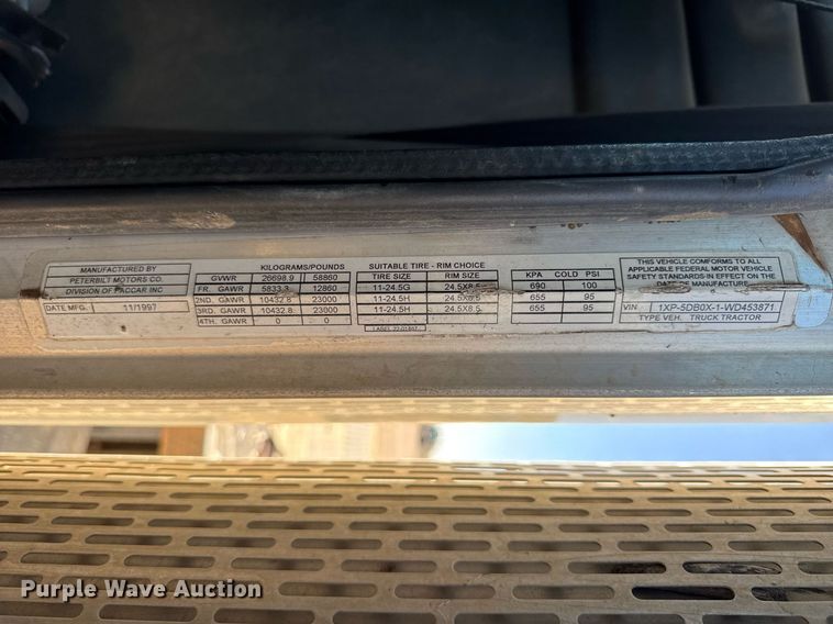 image for item DK6944 1998 Peterbilt 379 semi truck