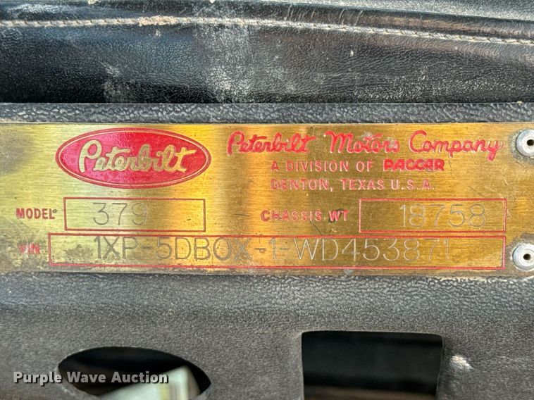 image for item DK6944 1998 Peterbilt 379 semi truck