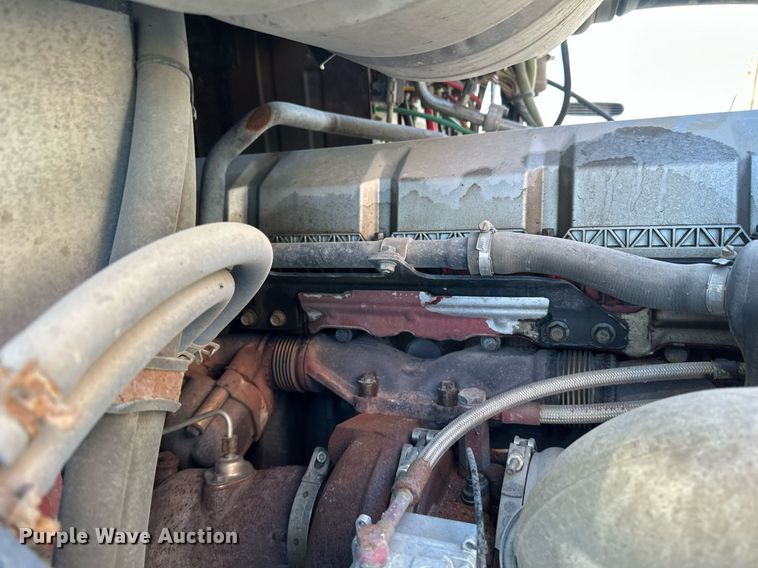 image for item DN0983 2015 Mack CXU613 semi truck