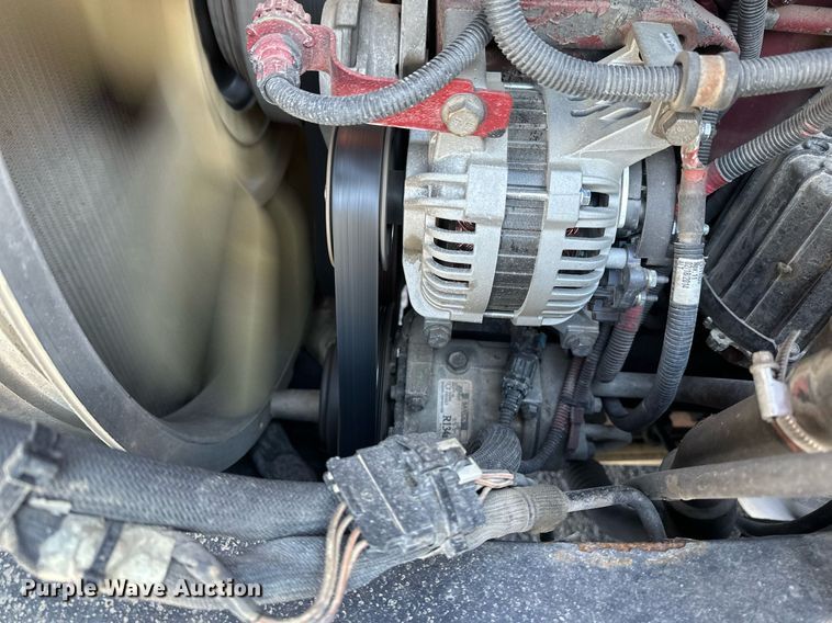 image for item DN0983 2015 Mack CXU613 semi truck