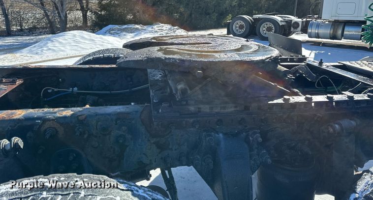 image for item DN0984 2015 Freightliner  Cascadia semi truck