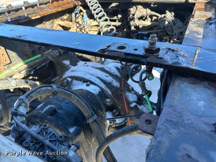 image for item DN0984 2015 Freightliner  Cascadia semi truck